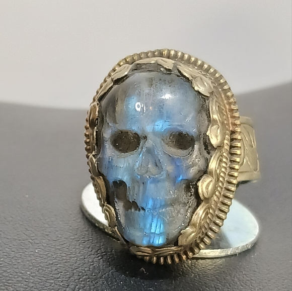 Large Tibetan Silver Labradorite Blue Skull Ring Size 11 " Adjustable - Picture 8 of 14
